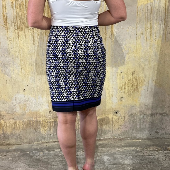 Ann Taylor Petite Black, White, Blue Skirt - Picture 8 of 13
